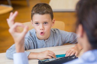 logopedista-bambino-400x266